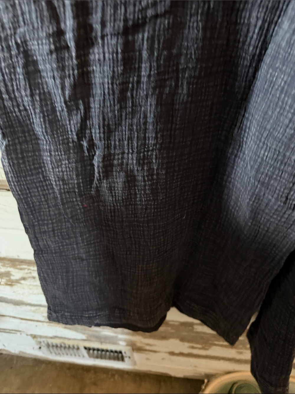 Women's Black Textured Wide-Leg Overalls with Front Pockets - Picture 9 of 9